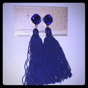 Threaded blue earrings